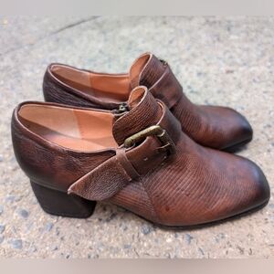 L'Artiste By Spring Step Mercedez Bootie (NWOT)